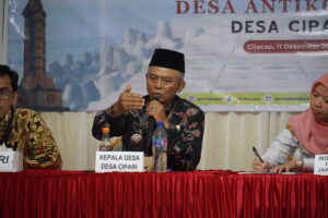 Kepala Desa Cipari