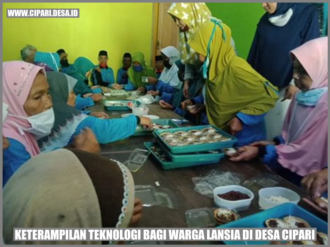 Keterampilan Teknologi bagi Warga Lansia di Desa Cipari