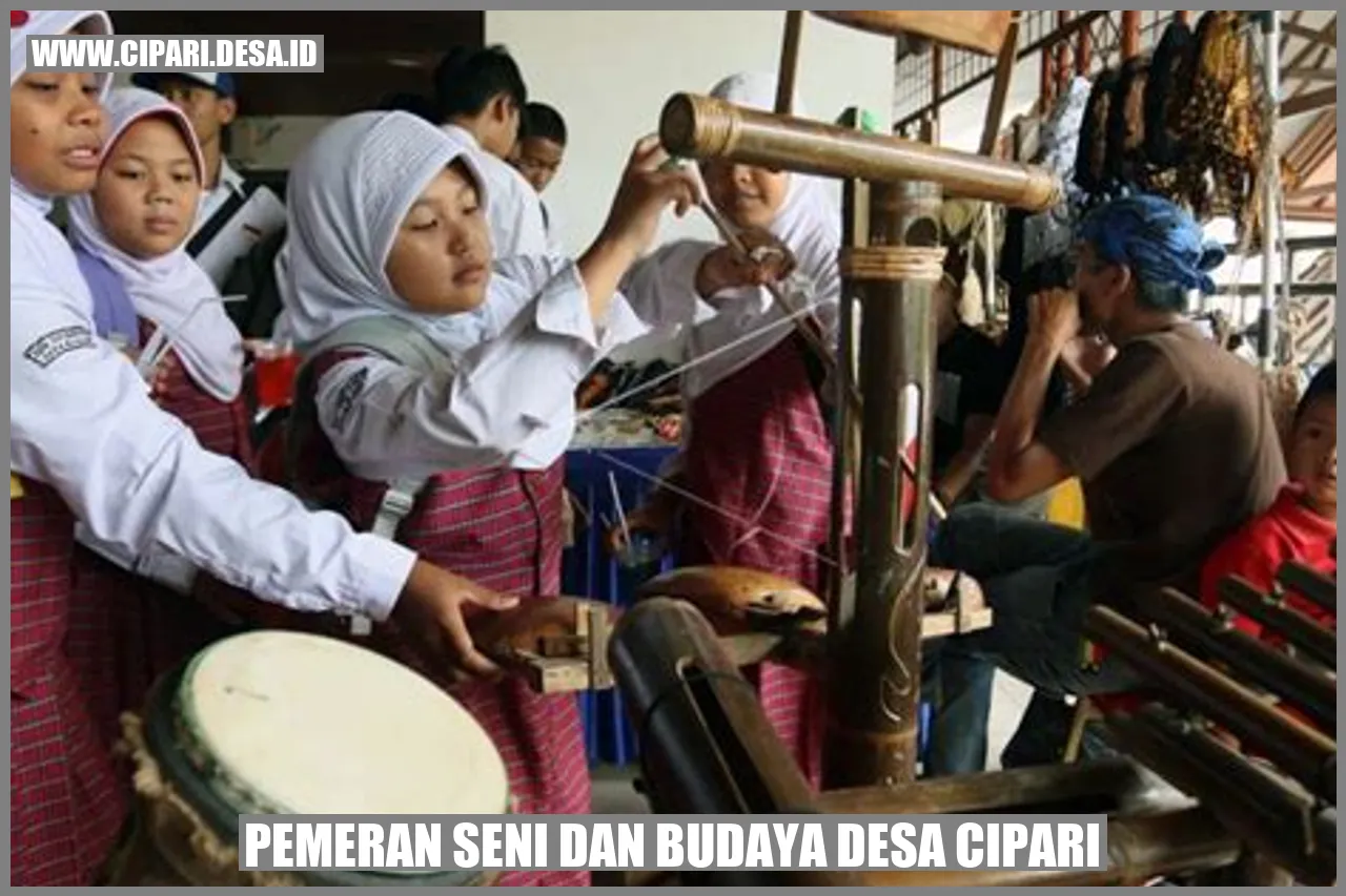 Pemeran Seni dan Budaya Desa Cipari